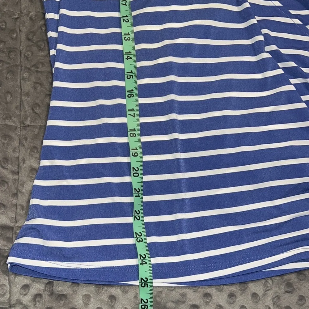 Nine West size large women’s blue white striped Lizzy v-neck 3/4 sleeve blouse - Image 7