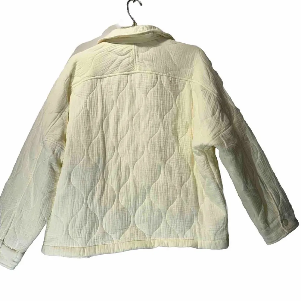 Bucket List Quilted Jacket Women’s Medium White - Image 3