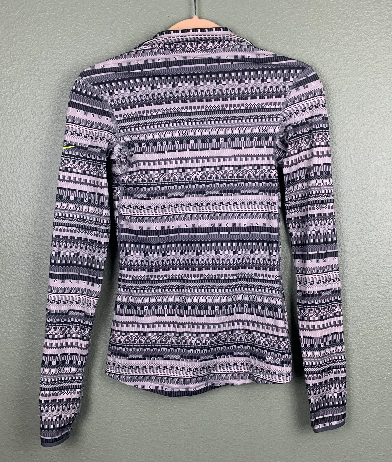 Pro Dri Fit Quarter Zip Striped Pullover XS - Image 3