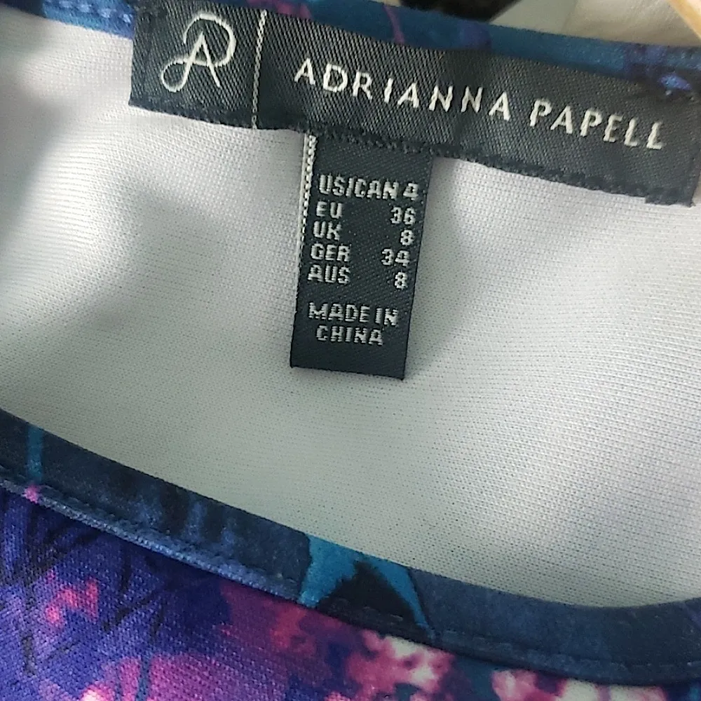 🎀NWOT Adrianna Papel blue floral Scuba dress - Image 3