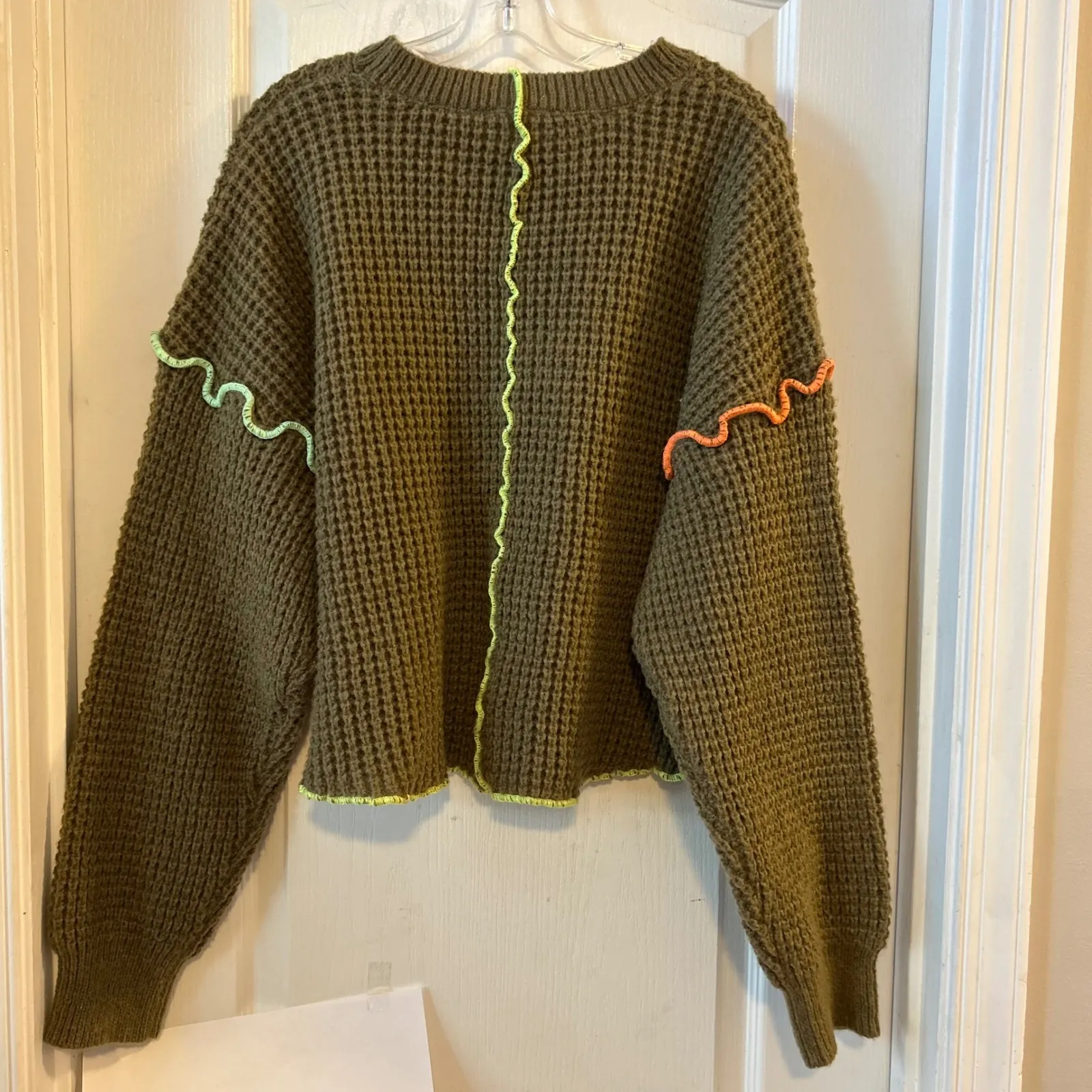 New In Waffle Knit Sweater Olive Green Neon Contrast Stitch Cropped Size Large Brown - Image 2