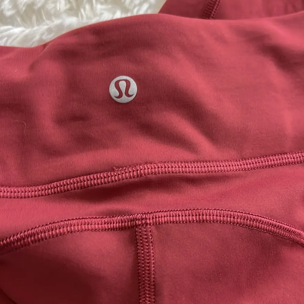 Invigorate HR Leggings 25” Color Chianti Size 4 EUC No Flaws - Image 11