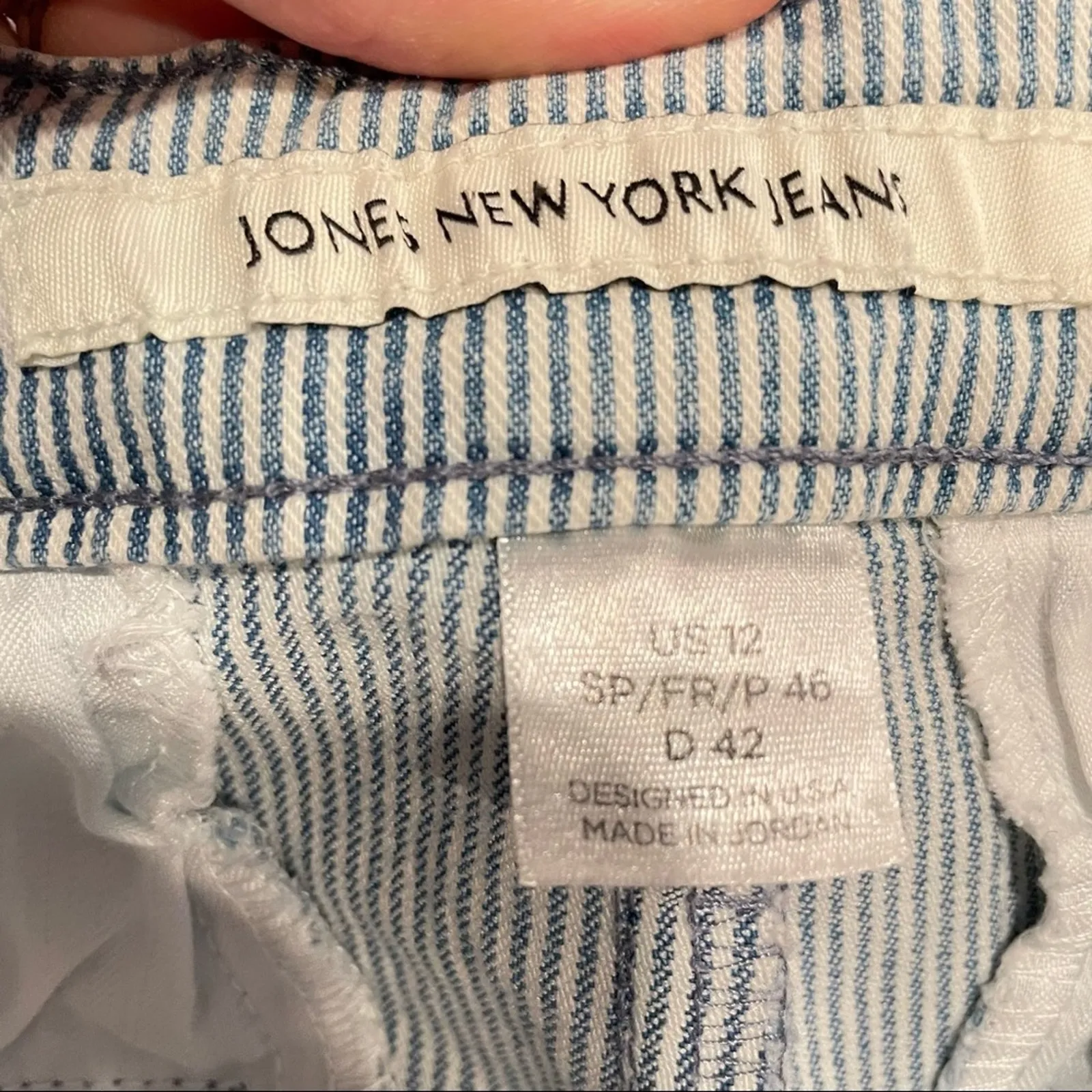 Jones New York Blue & White Striped Nautical Trouser Short Womens 12 Seersucker - Image 5