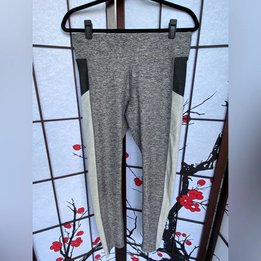 Victoria’s Secret PINK ULTIMATE HIGH-WAIST LEGGINGS - Image 2