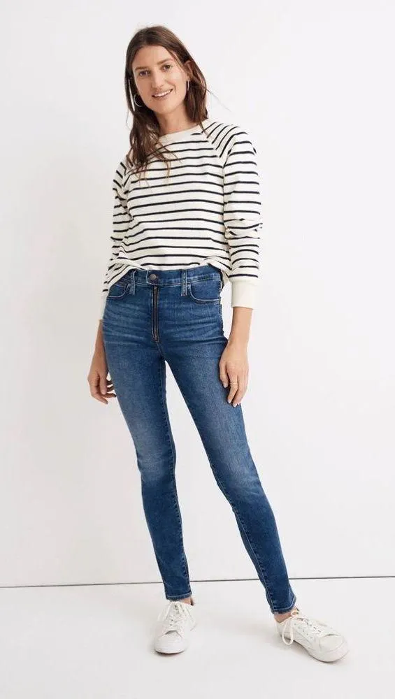 Madewell 10" High-Rise Roadtripper Jeans Ridgefield Wash: Zip-Front Edition 27 - Image 2