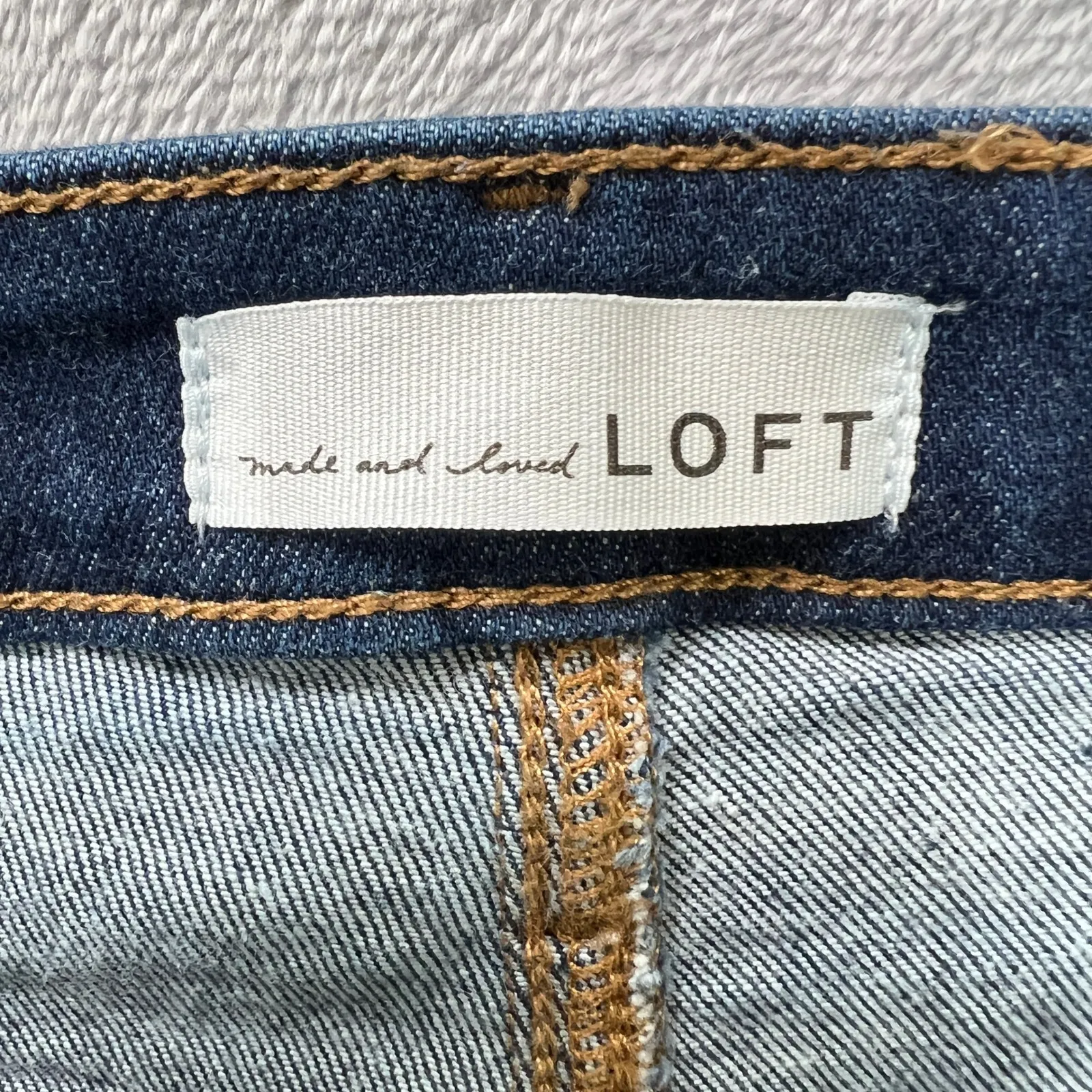 LOFT‎ High Rise Mom Jeans Frayed Hem Dark Wash Denim Comfort Stretch Size10 - Image 5