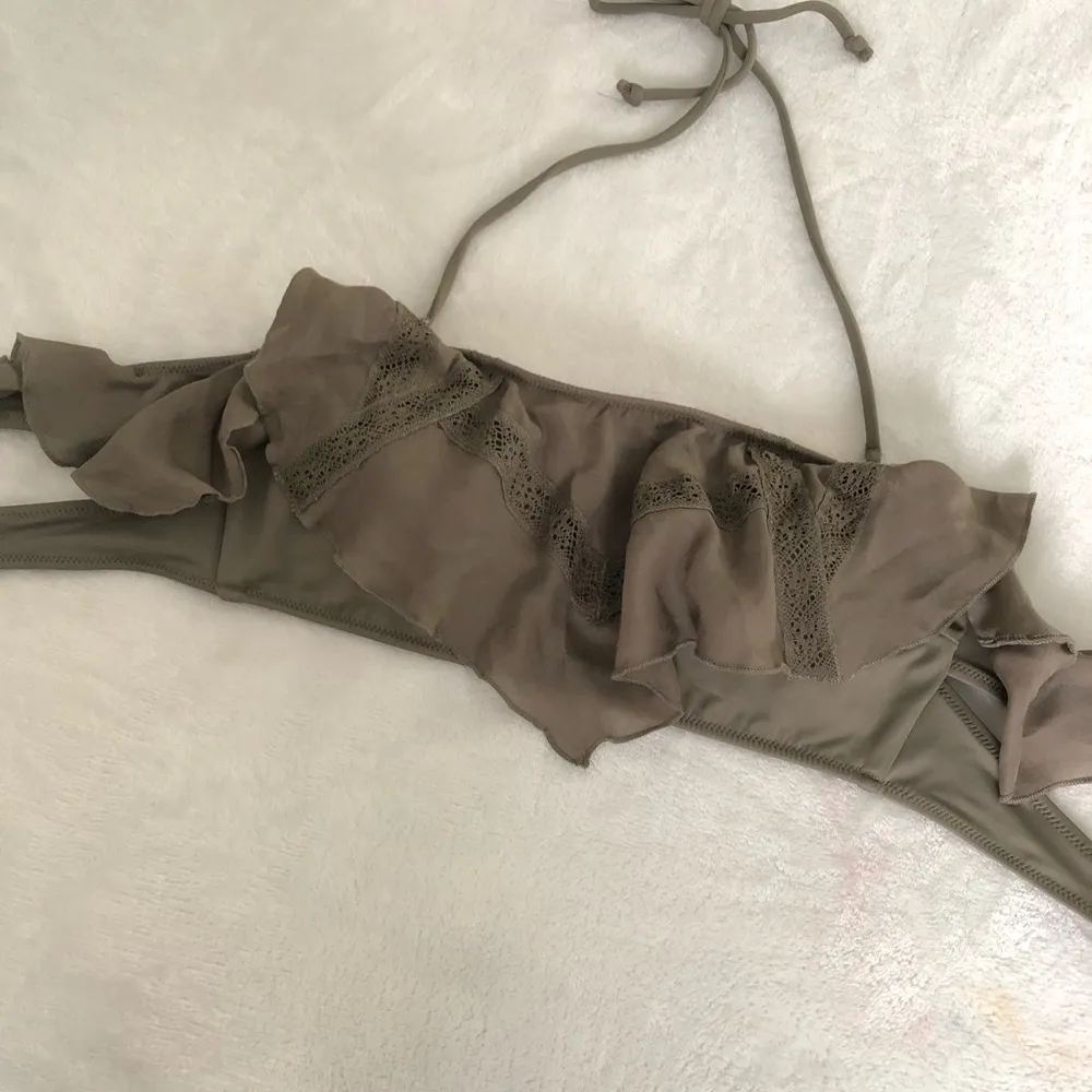 Victoria’s Secret swim wear bikini bra, size small P - Image 4