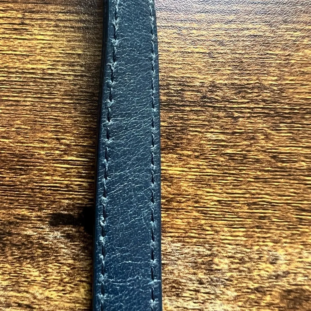 B. Makowsky | ladies crossbody handbag. - Image 7