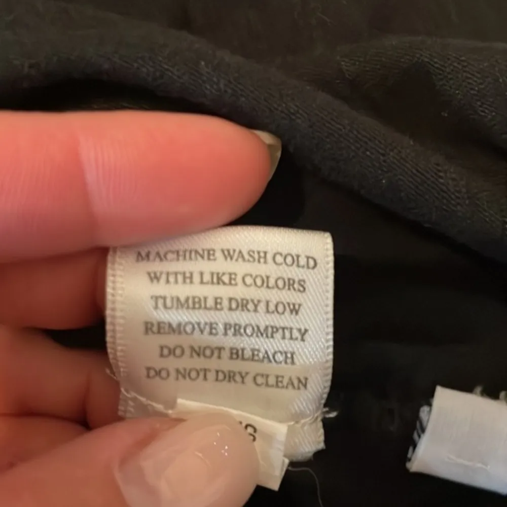 Bobi Los Angeles Black Raw Seam Hem V-Neck Tank Top - Image 8