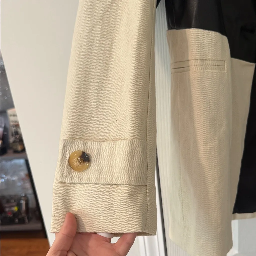 Elegant Black and Cream Women's Blazer Size L - Image 3