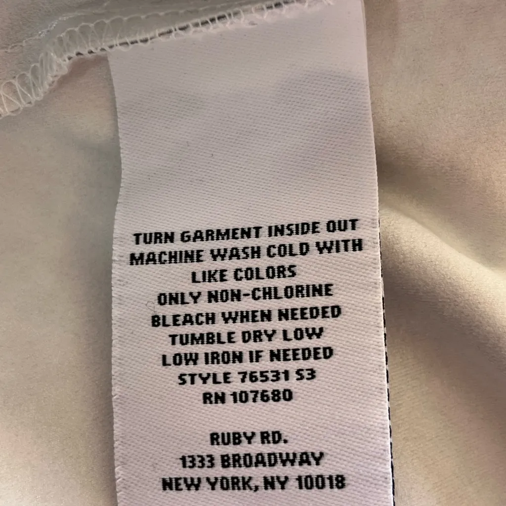 RUBY‎ RED (S) GRAY REPTILE PATTERN BLAZER - Image 4