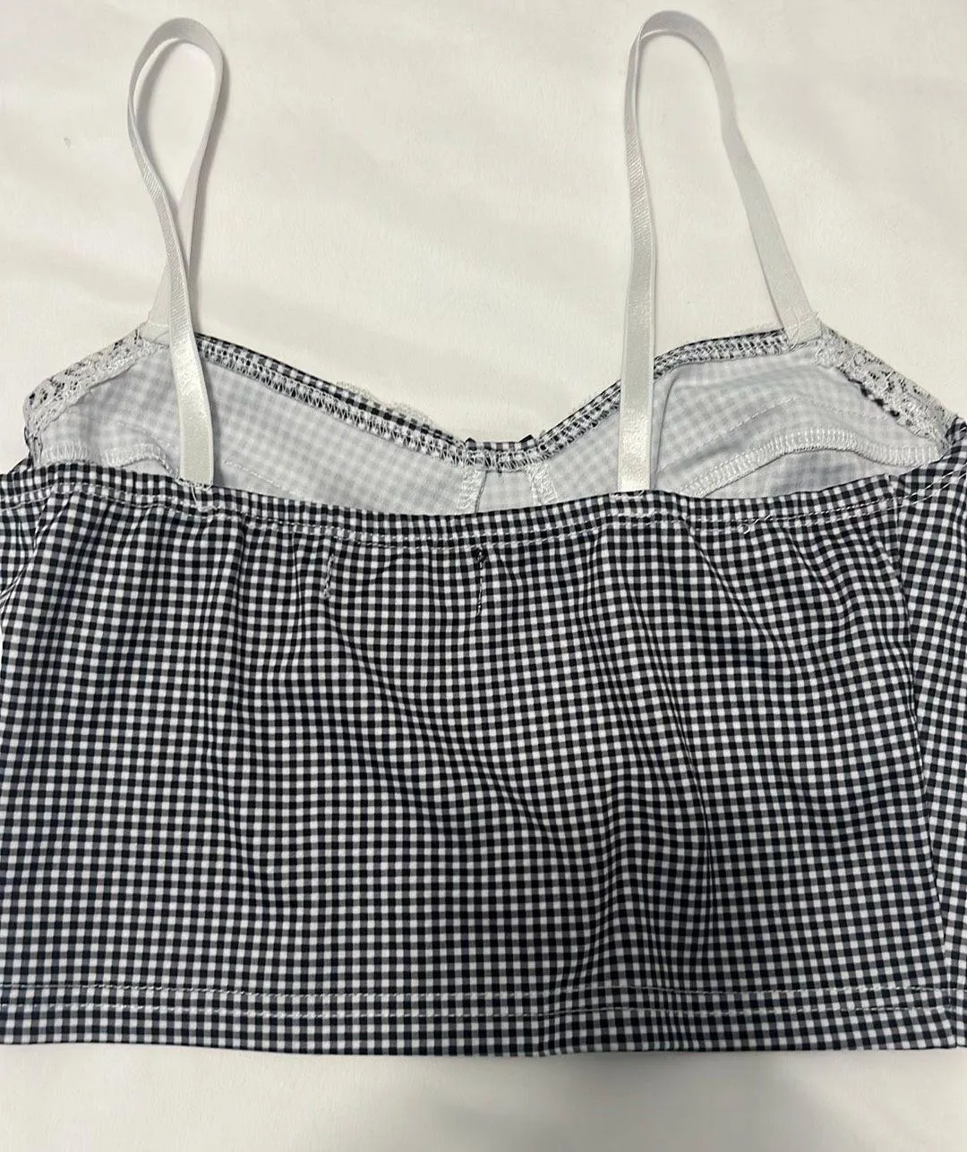 Tank crop top bow and lace detail  size Small - Image 2