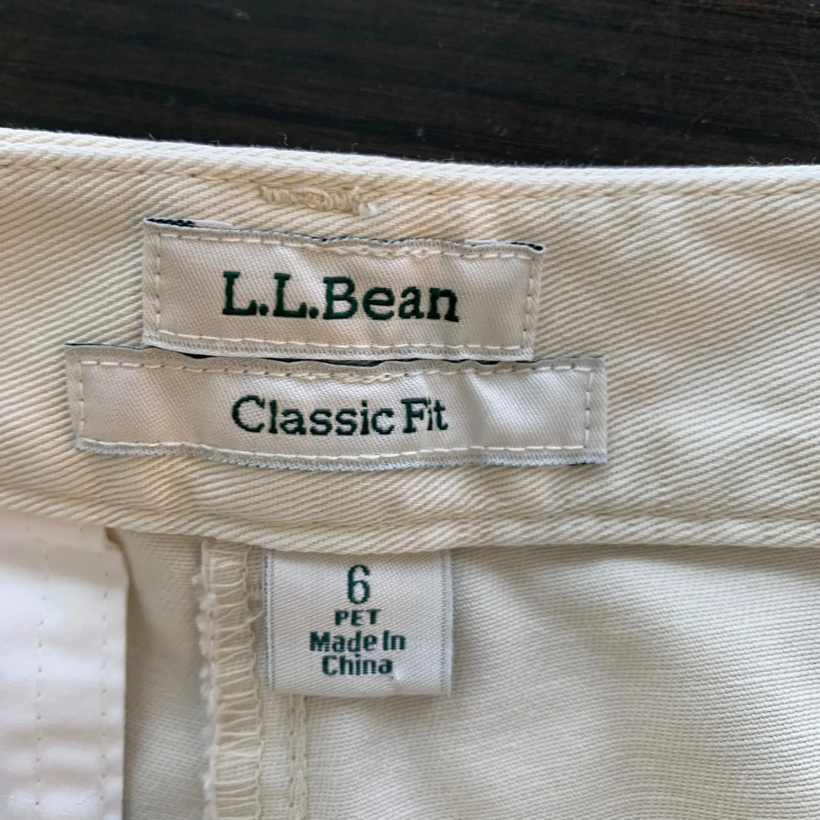 LL Bean Classic Fit Women's Cotton Casual Pants Size 6 Petite 6P Comfort Waist - Image 3
