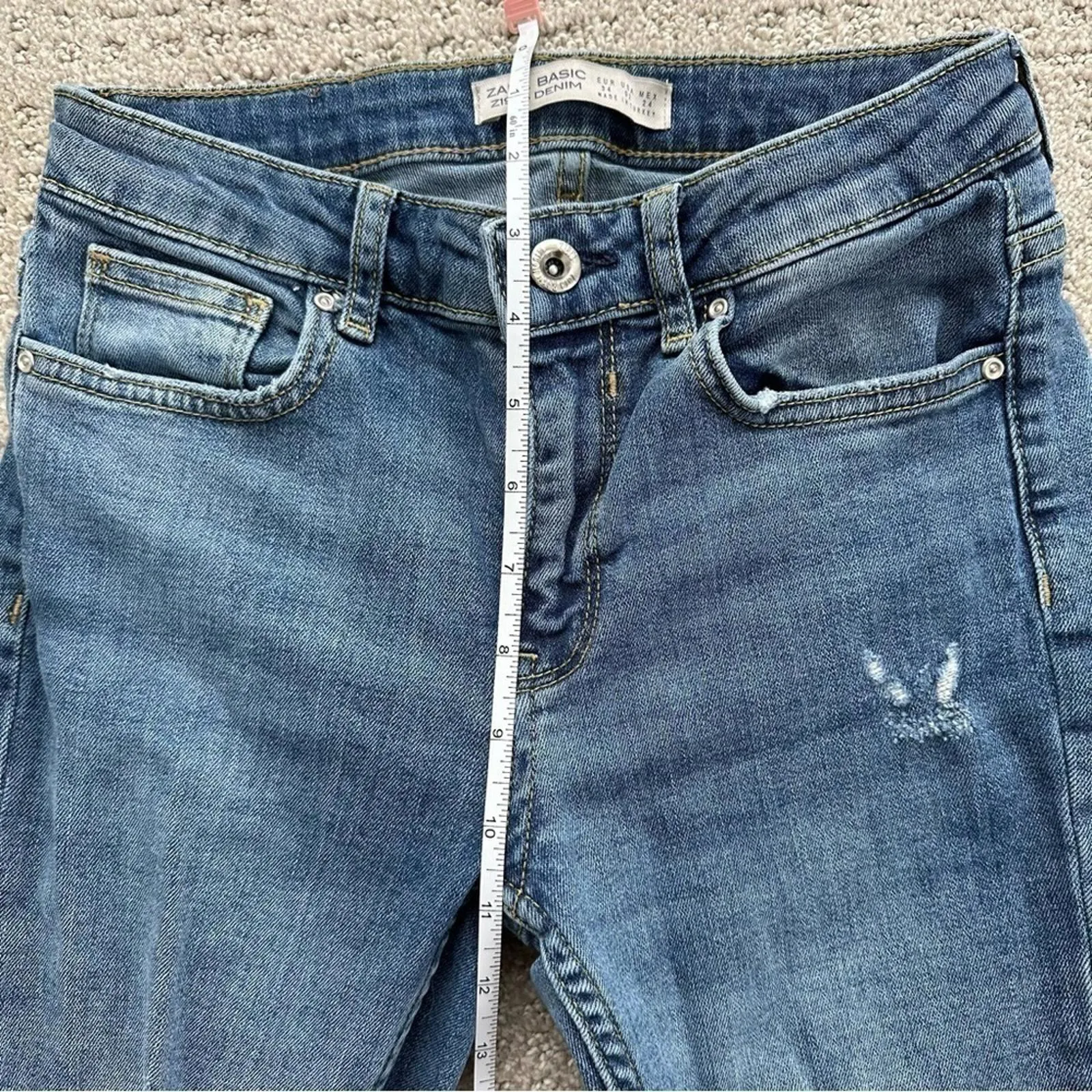 Zara basic distressed high rise skinny jeans denim medium wash size 24 / 2 - Image 2