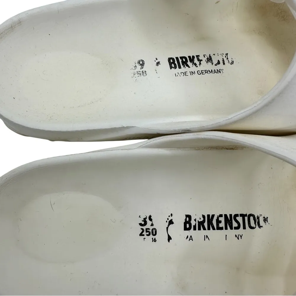 Women’s White Arizona Ribber Sandals size 30 preowned - Image 13