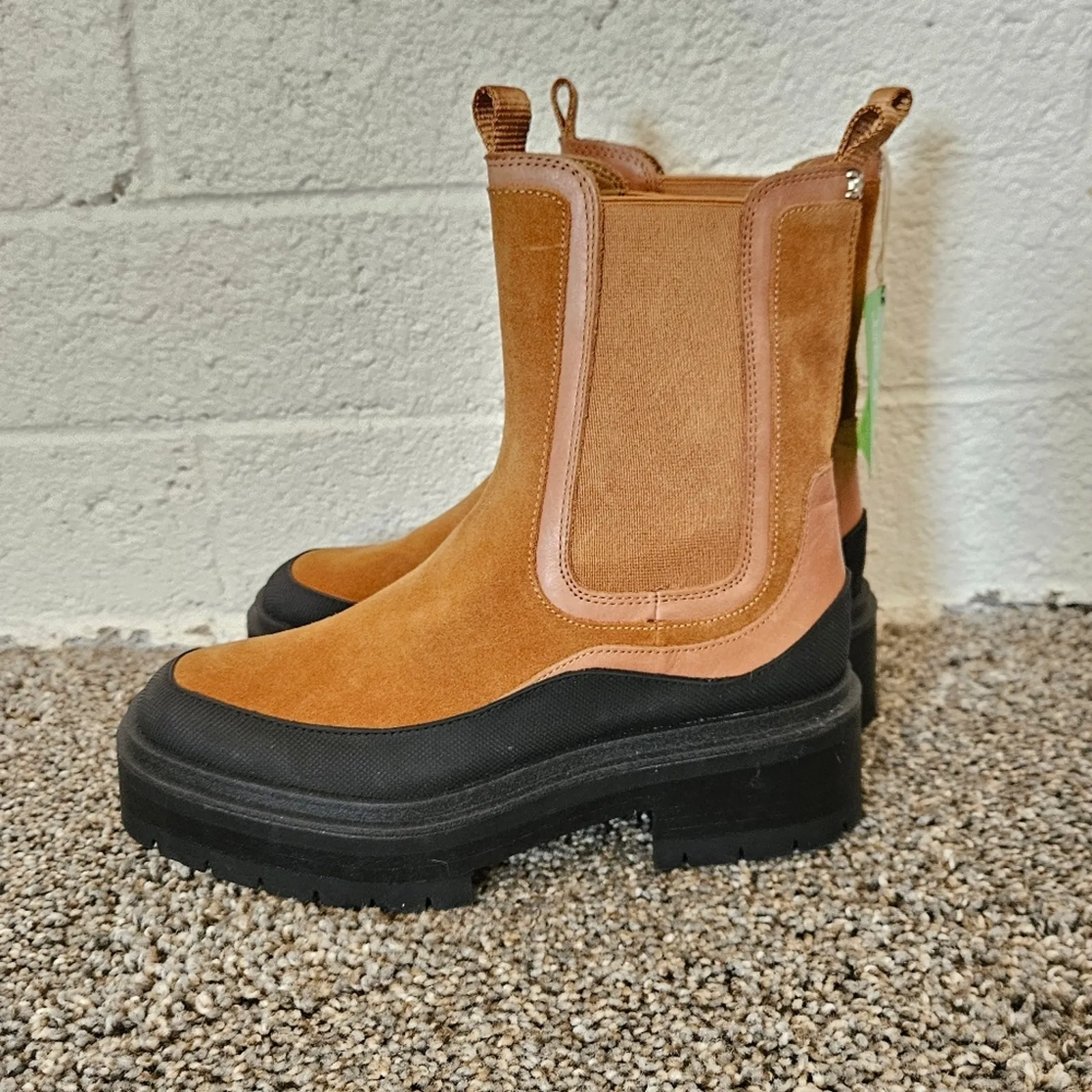 Sam Edelman Lulia Tan Suede Platform Lug Sole Chelsea Boots‎ Size 8 - Image 4