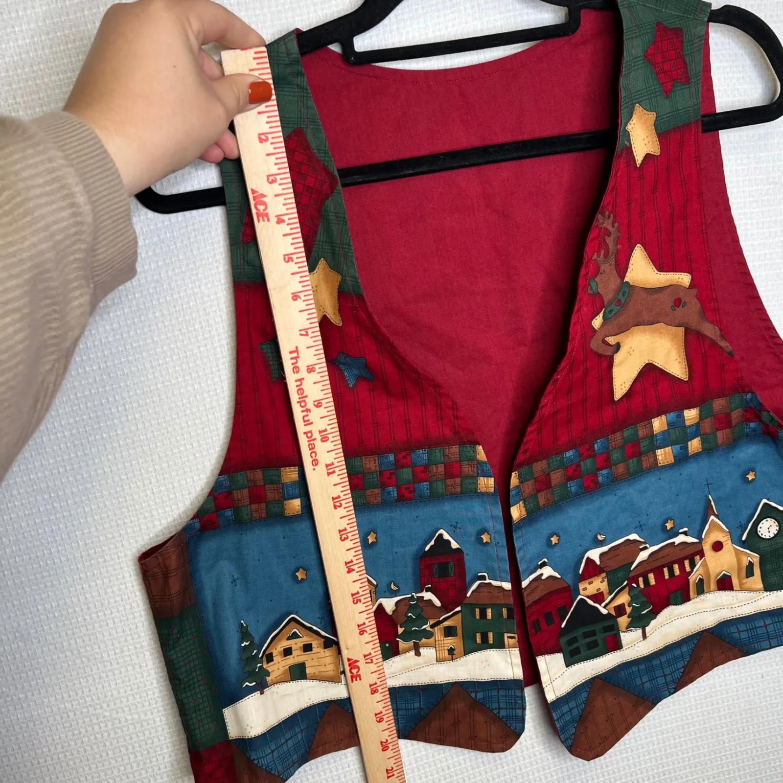 Christmas Holiday Vest Women's Red Green Village Santa Reindeer Handmade Vintage - Image 5