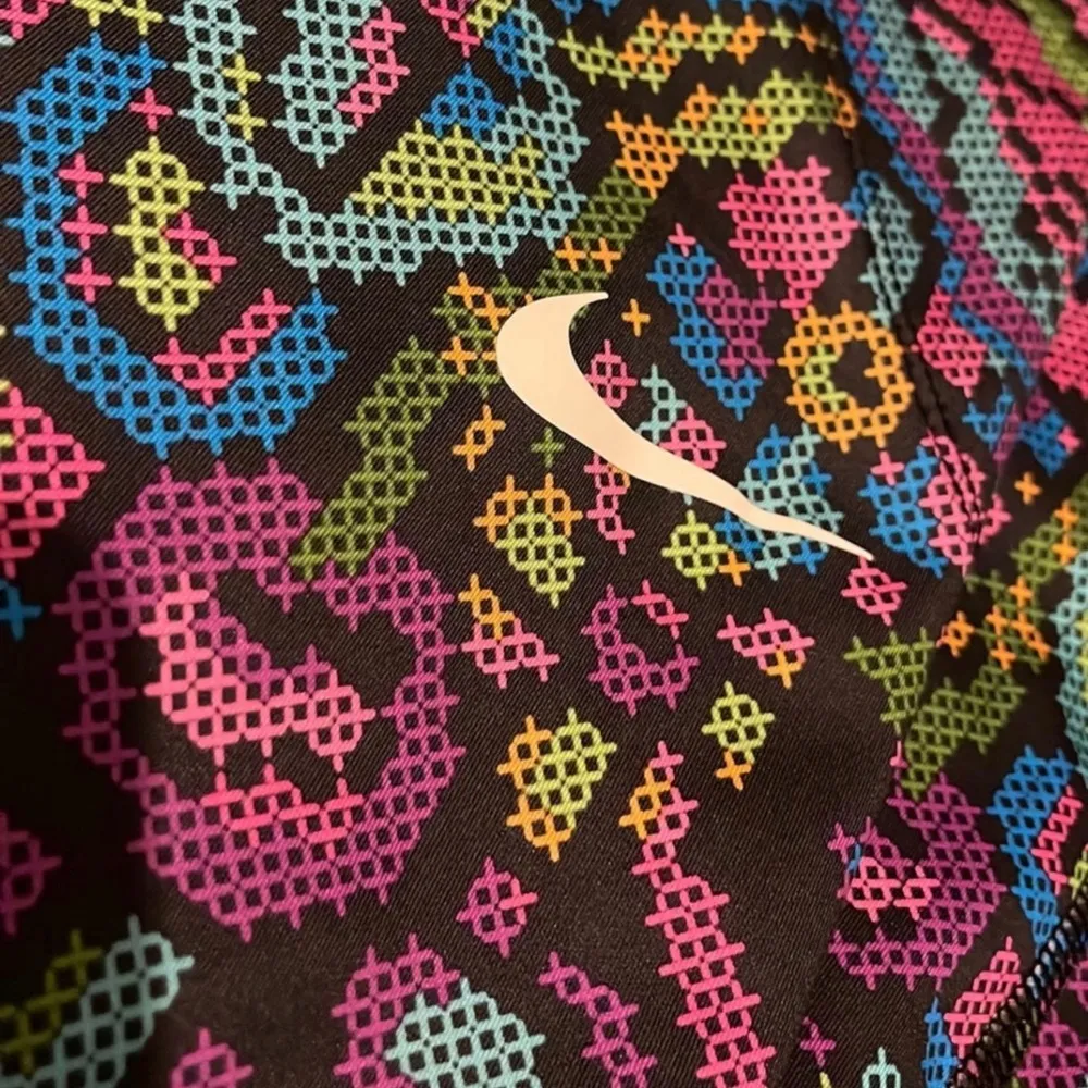 XS colorful Nike running leggings - Image 2