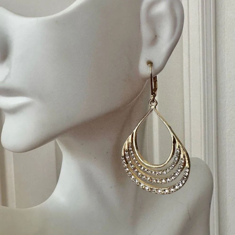 Gold tone rhinestone teardrop drop earrings - Image 7
