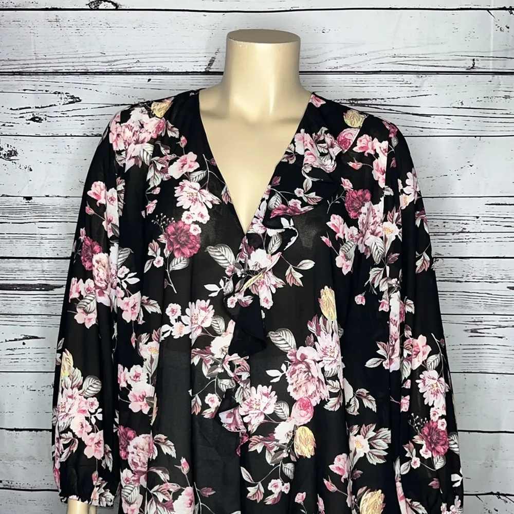 Rachel Roy NWT Size 3X Black - Floral Print V-Neckline Ruffle Trim Blouse Top - Image 2