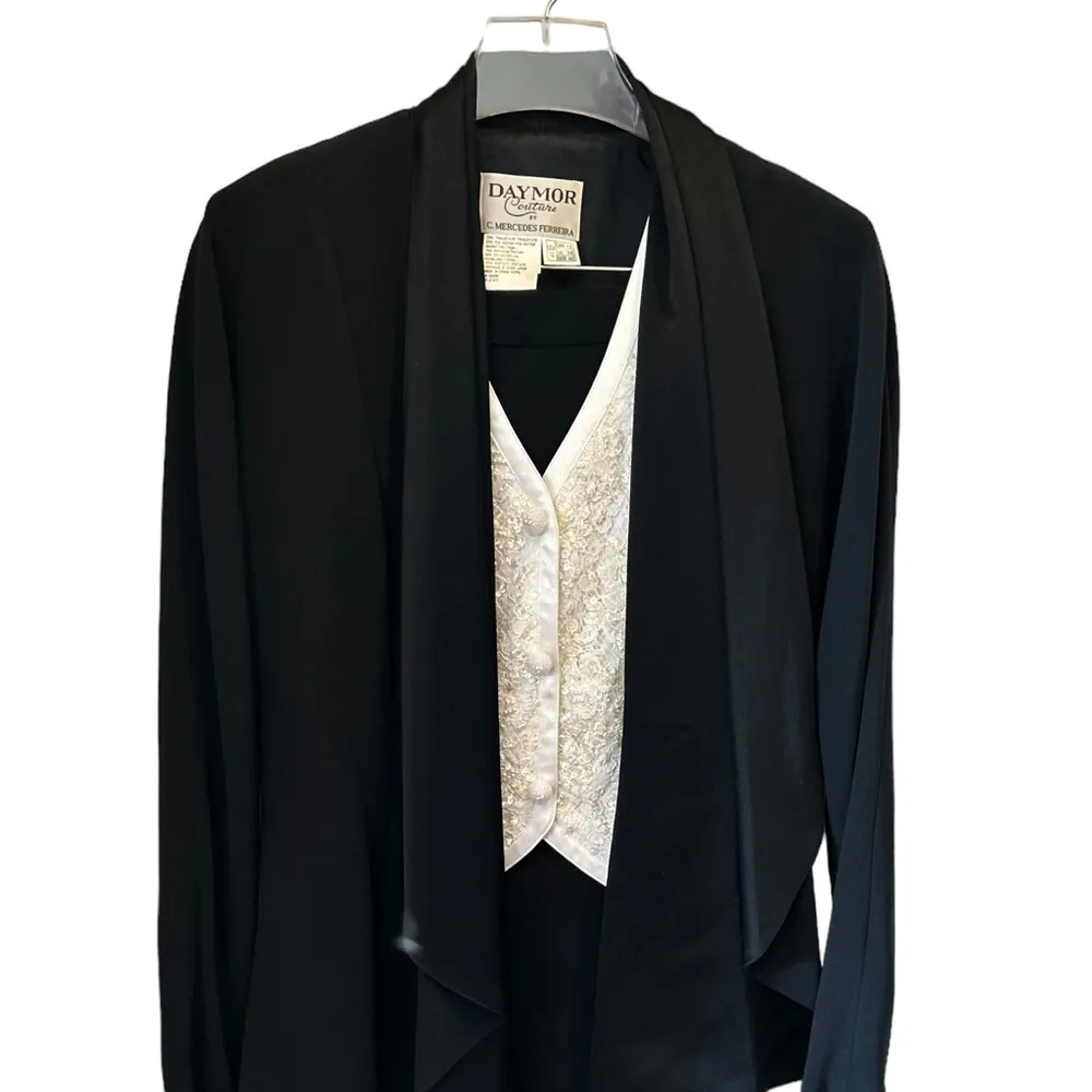 Daymor‎ Couture by C. Mercedes Ferreira Suit 2 Piece Size 12 Black - Image 3