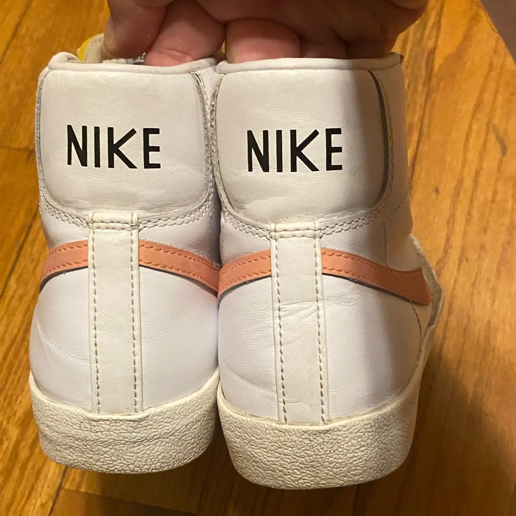 Women's‎ Nike Blazer Mid '77 White Atomic Pink CZ1055-110 Size 8 - Image 3