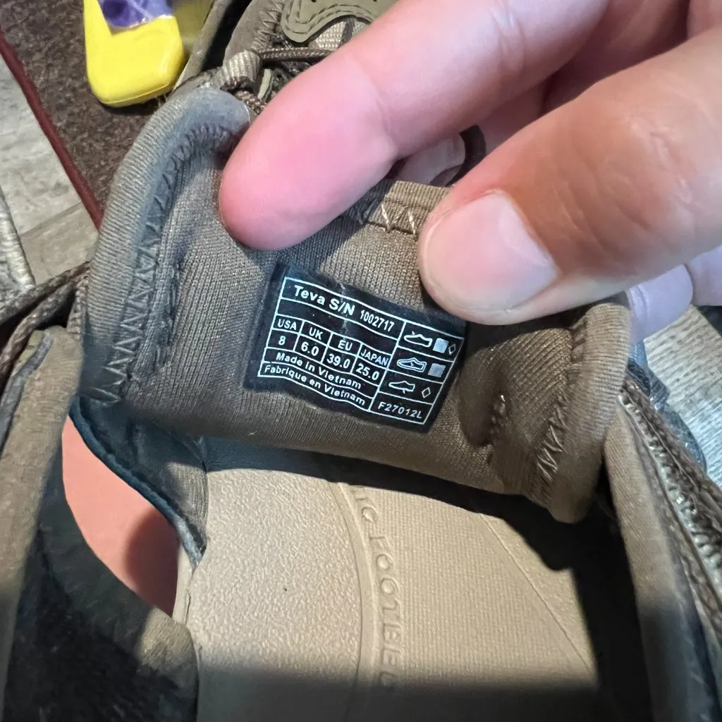 Teva Sandals size 8 - Image 8