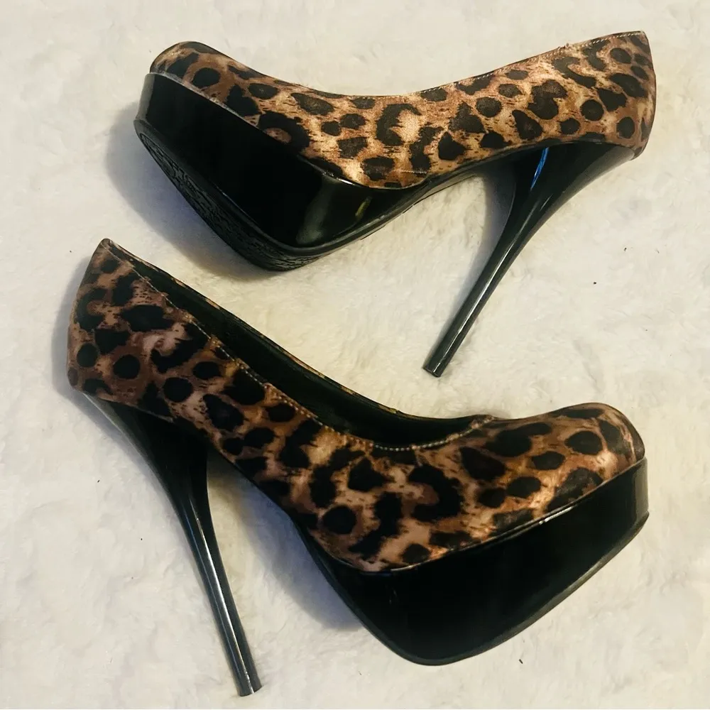 Bamboo Leopard Cheetah High Heel Platform Pumps Size 5.5 Animal Print - Image 5