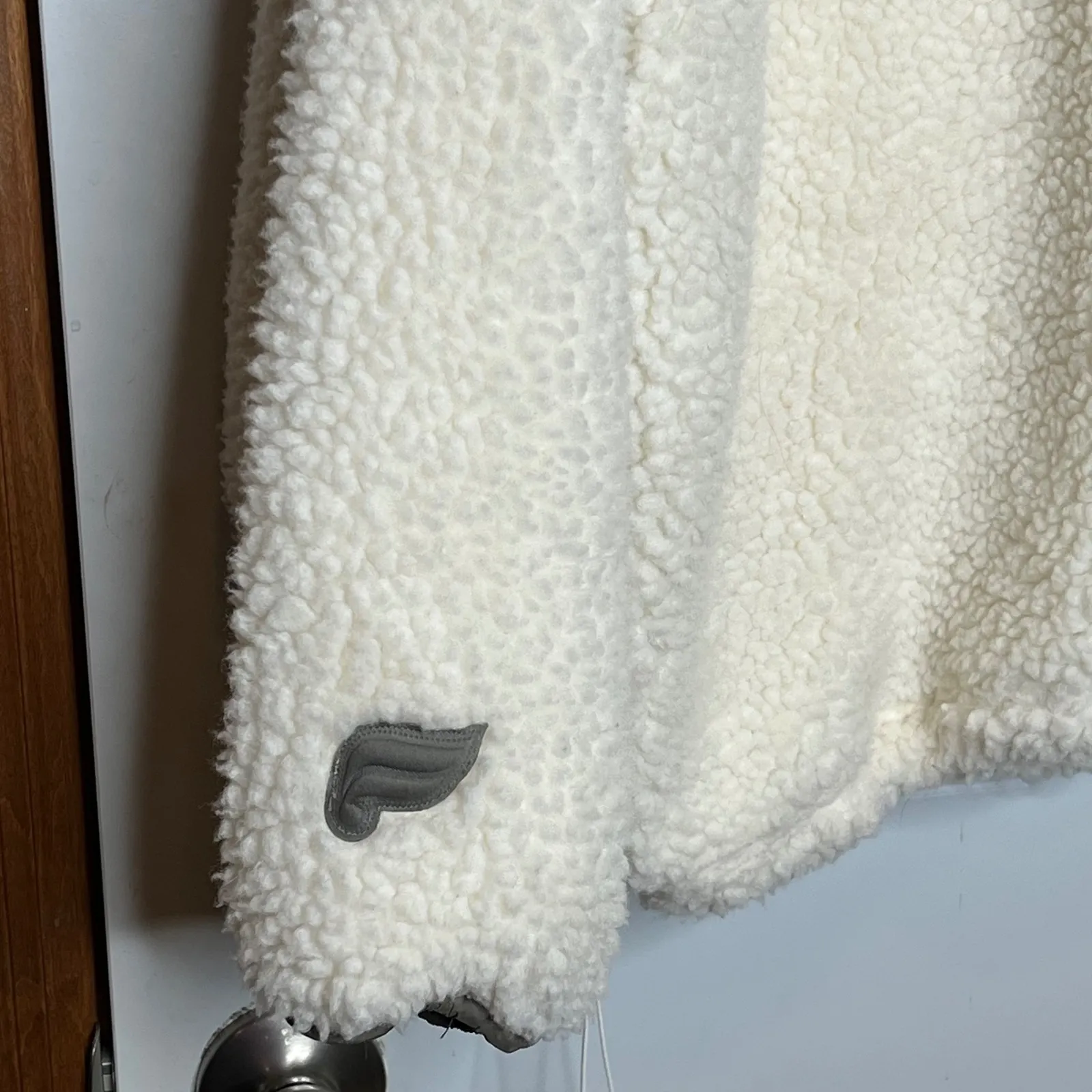 Fabletics Plus Size 1X Rylan Sherpa Jacket Ivory with Olive Pocket - Image 6