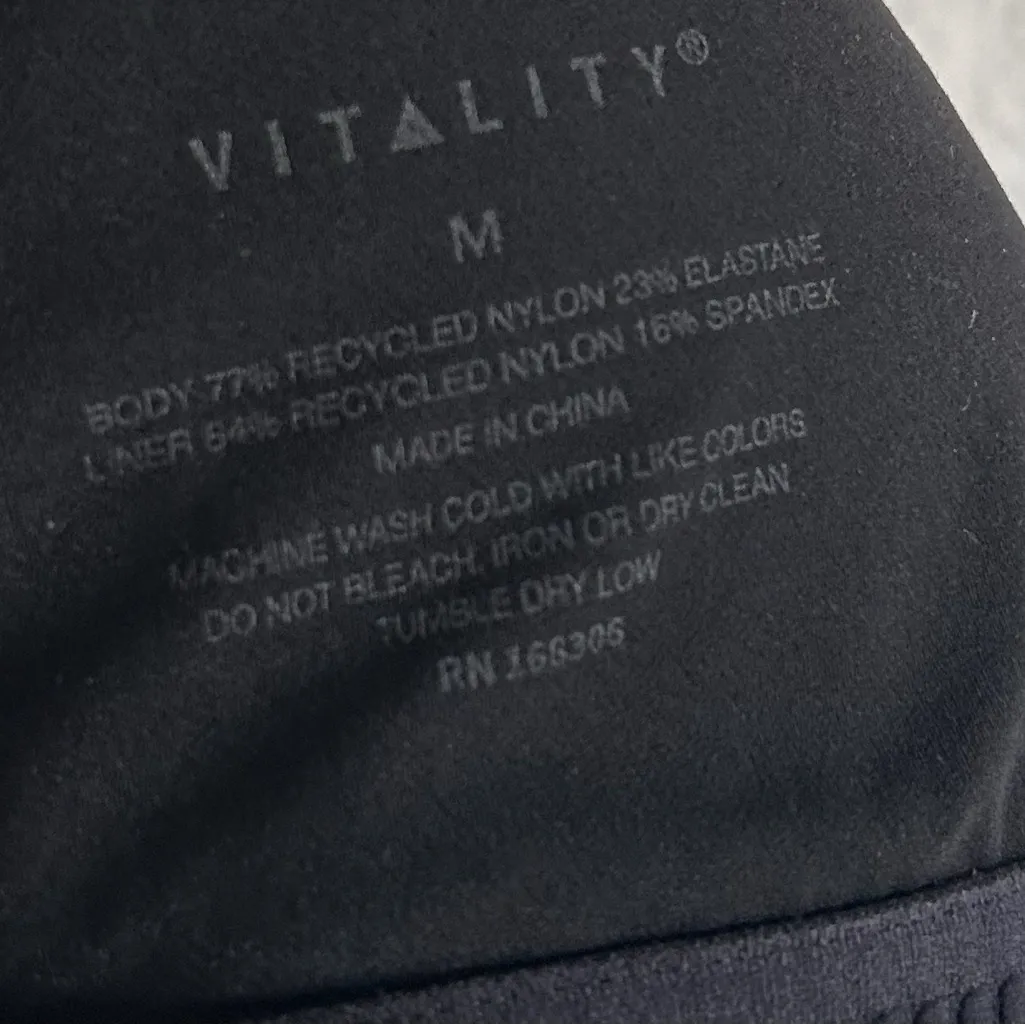 Vitality Cloud II Square Tank Midnight Black Sz Medium - Image 5