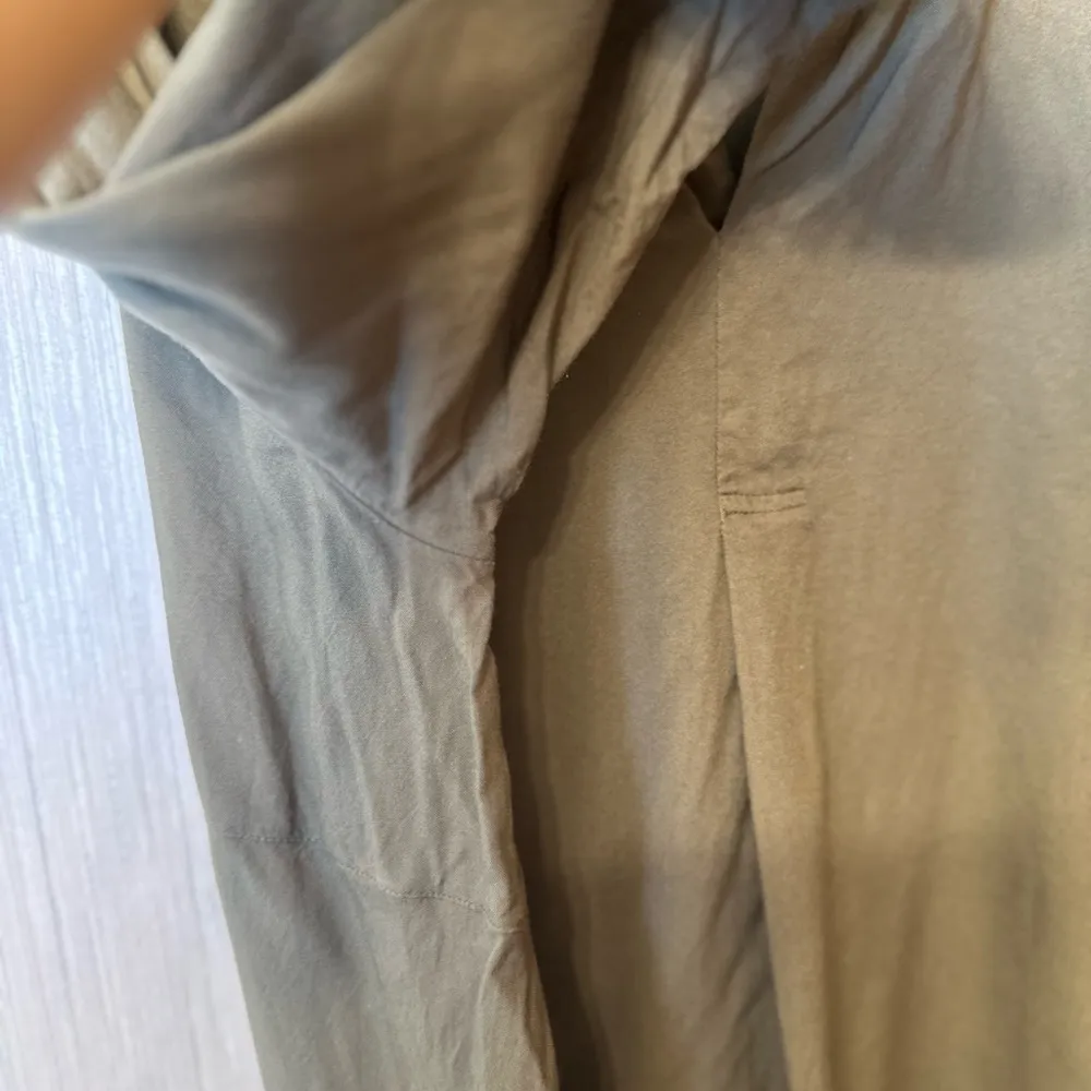 Lord & Taylor Khaki Long Sleeve Top Green Size L - Image 5