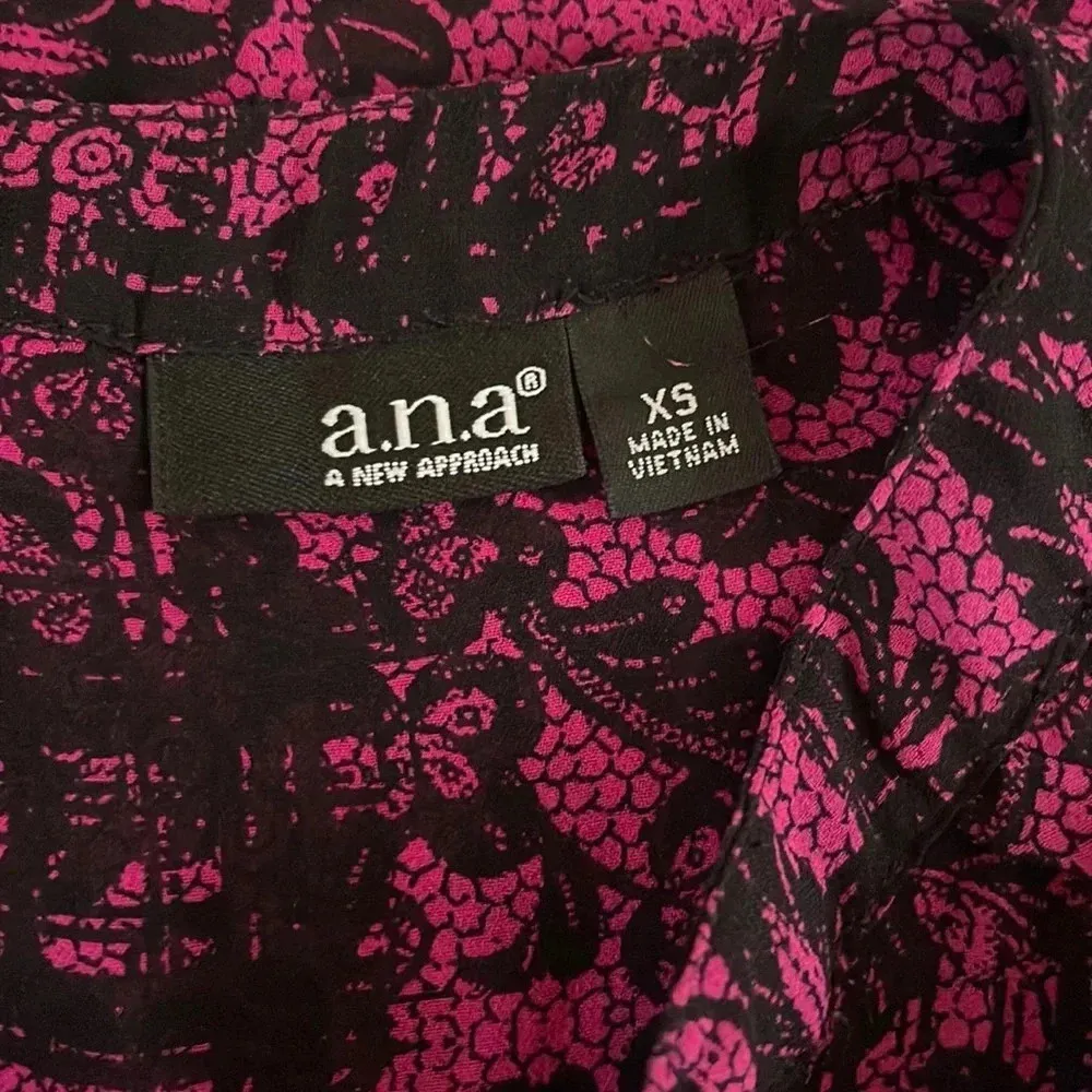a.n.a pink/black sleeveless blouse XS - Image 3