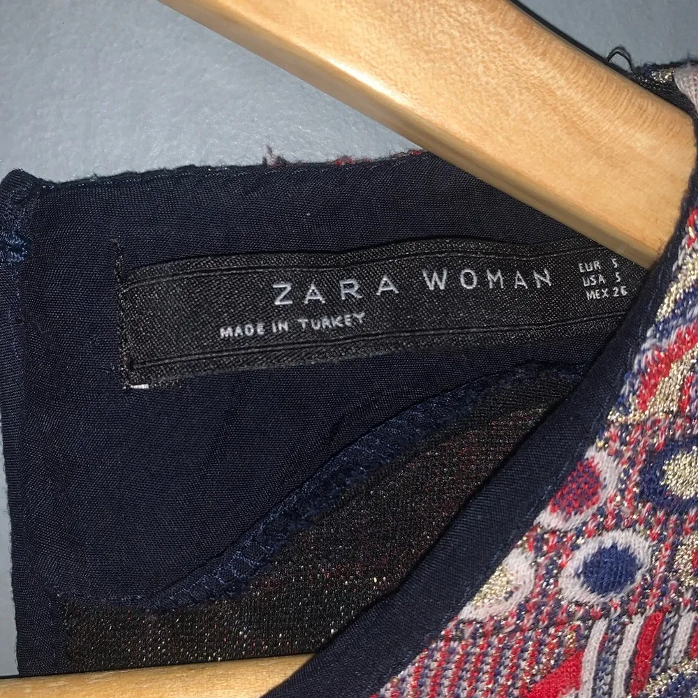 Zara shiny jacquard metallic sweater keyhole top - Image 7