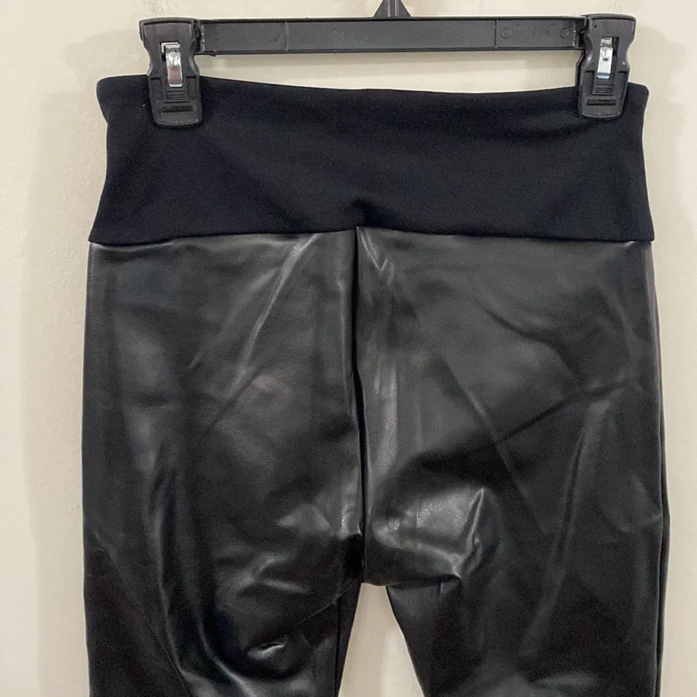 Red Hot by Spanx very black all over faux leather leggings wide waistband sz M - Image 4