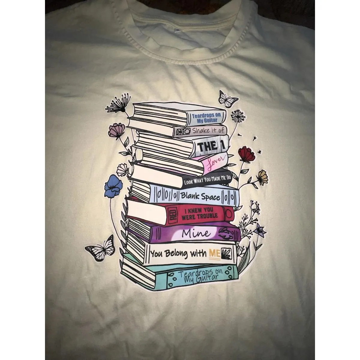 NWOT Taylor Swift Eras Tour Themed Books Graphic Tee Shirt Size Medium - Image 2