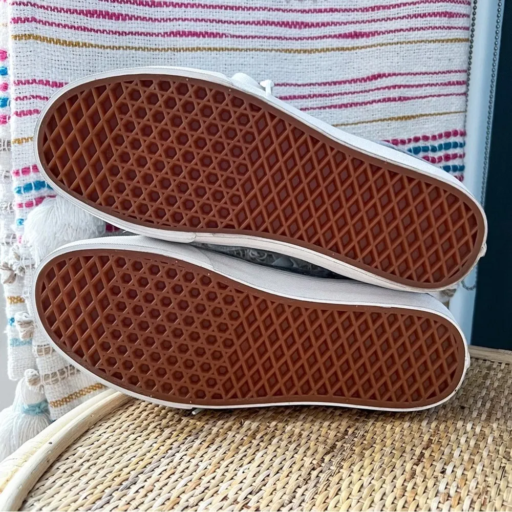 Vans U Sk8-Hi Faux Fur Drizzle Blanc-De-Blanc High Top Sneakers Women’s Size 10 - Image 7