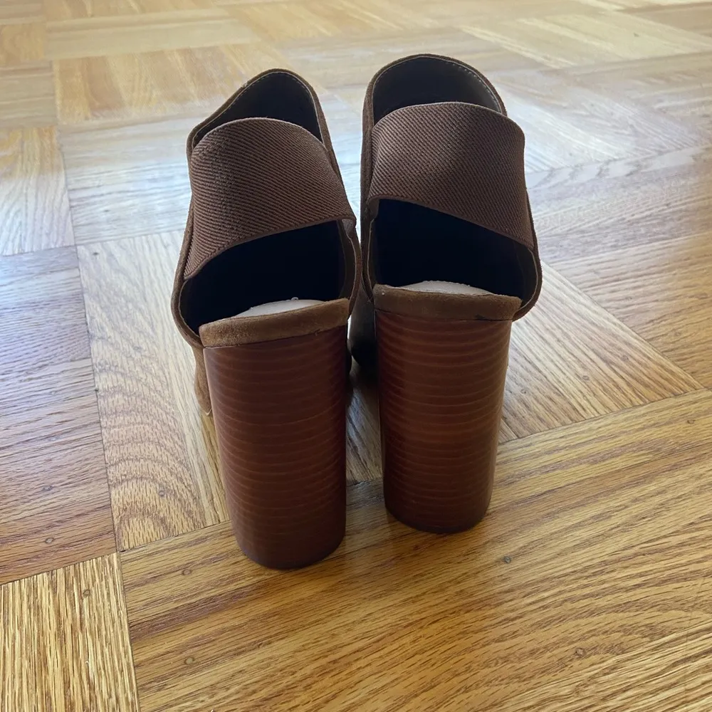 Nwb Steve Madden Logan chestnut suede booties 8 - Image 4