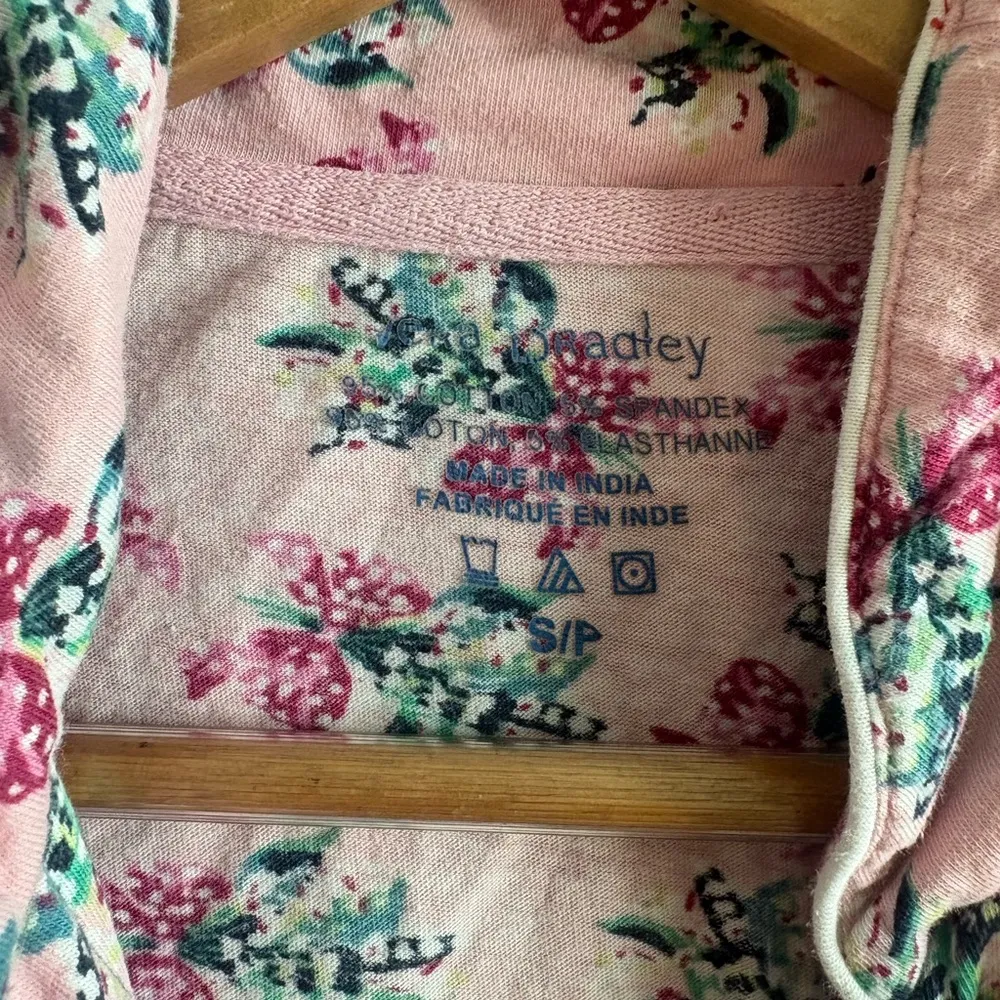 Vera Bradley Pink Floral Pajama Set Size Small - Image 5