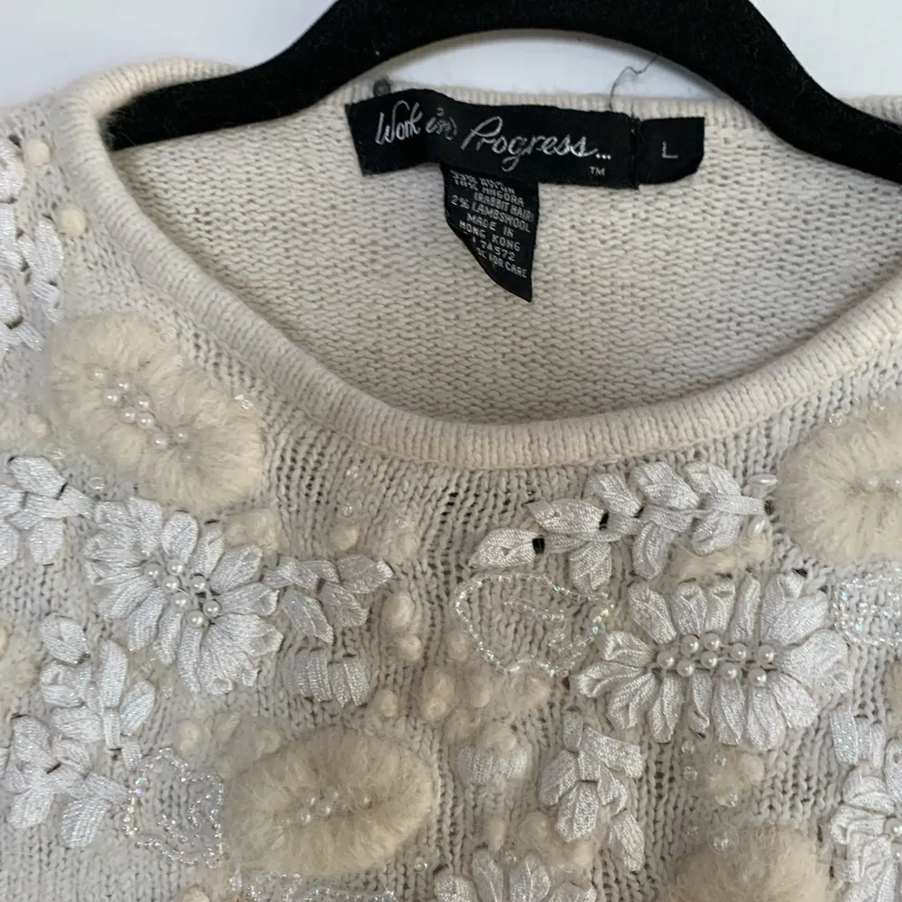 Vintage 90s Work In Progress Floral Sweater‎ White Size Medium Silk Beaded Size L - Image 4