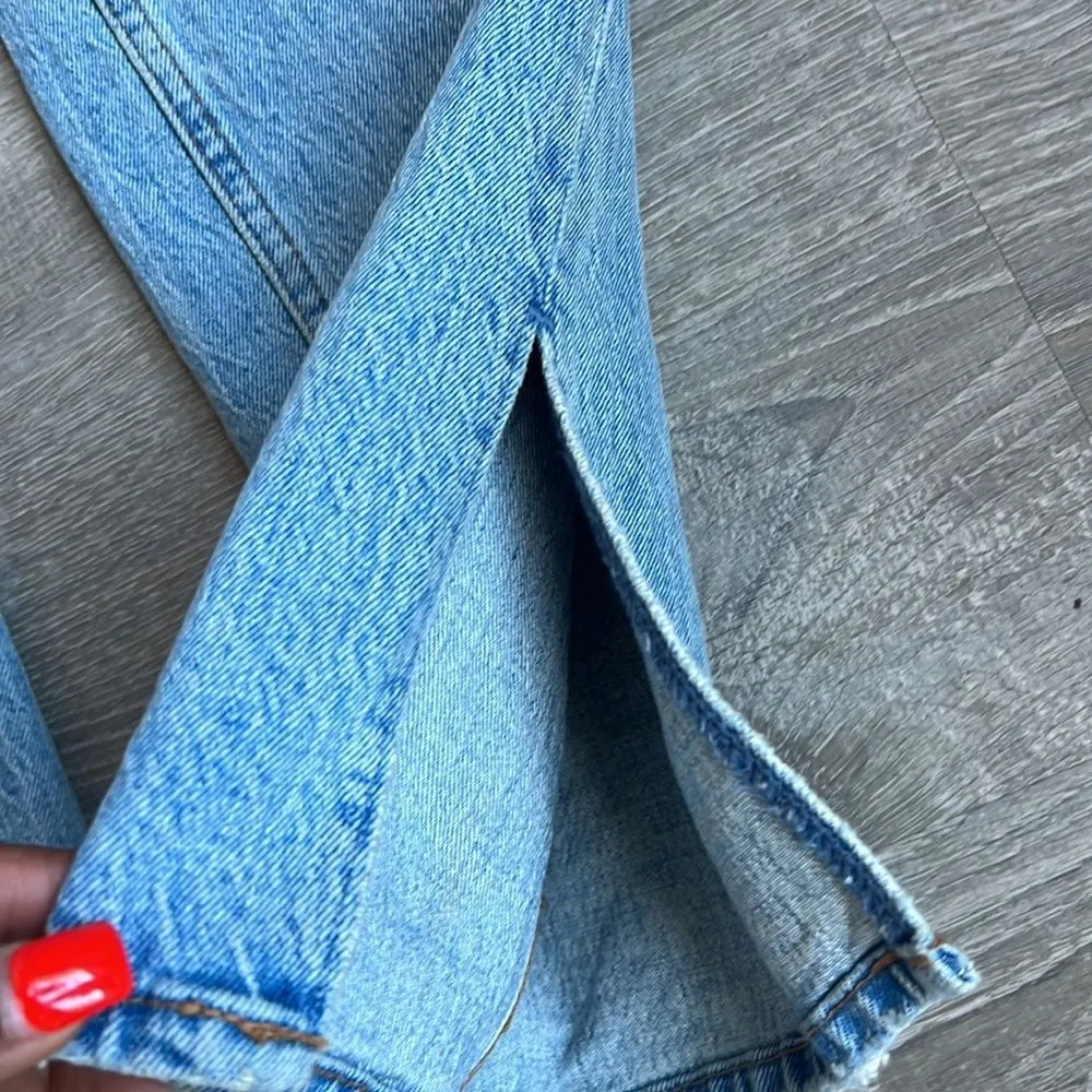 Abercrombie Ultra High Rise 90s Straight Jean, Light with Vent Hem - Image 8