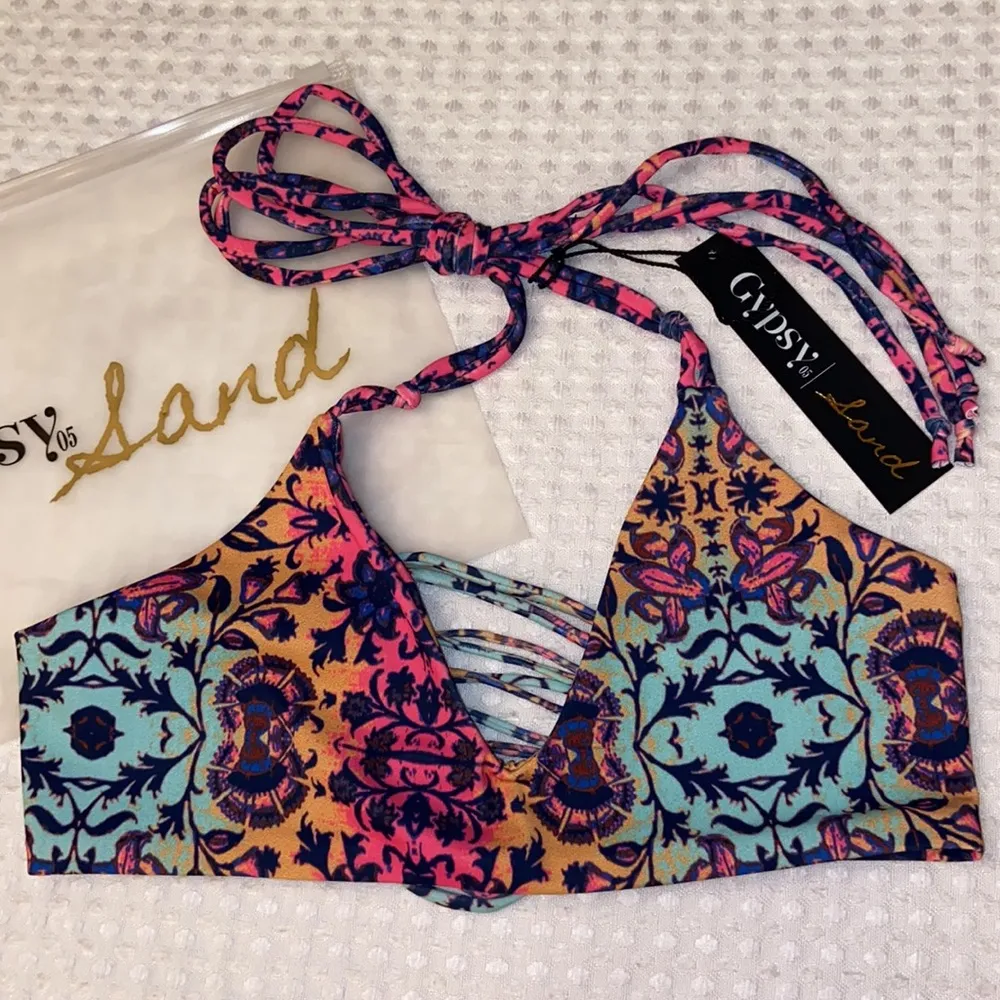NEW! GYPSY 05 SAND Bikini Size Small Crochet Halter Top Mosaic Pink Aqua Orange - Image 3