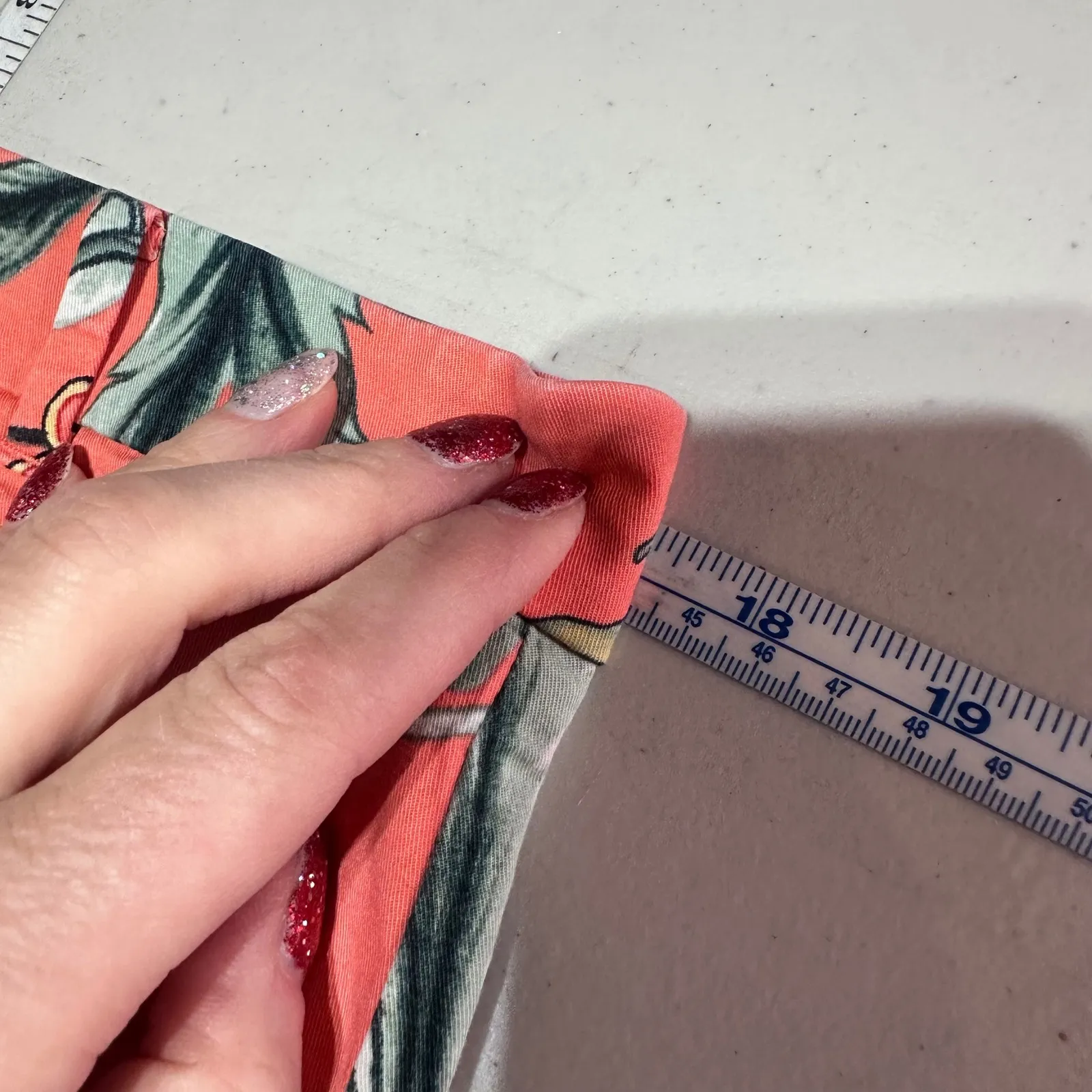 Ann Taylor Devin Fit Coral Floral Print Shorts Womens Size 10 4" inseam - Image 3