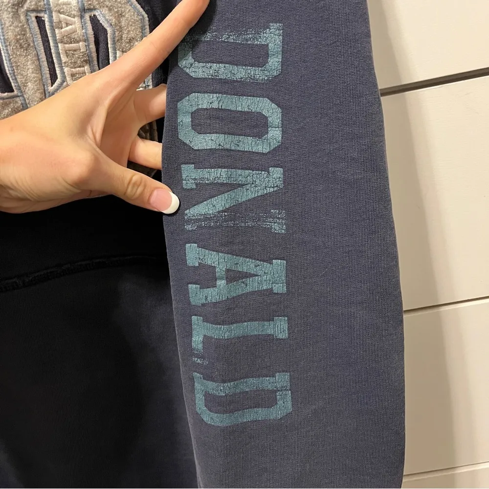 Disney Donald Duck Vintage Embroidered Sweatshirt - Image 7