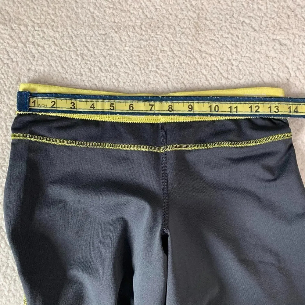 Adidas Athletic Workout Running Soccer 5k Yoga Crop Leggings Grey Small - Image 7