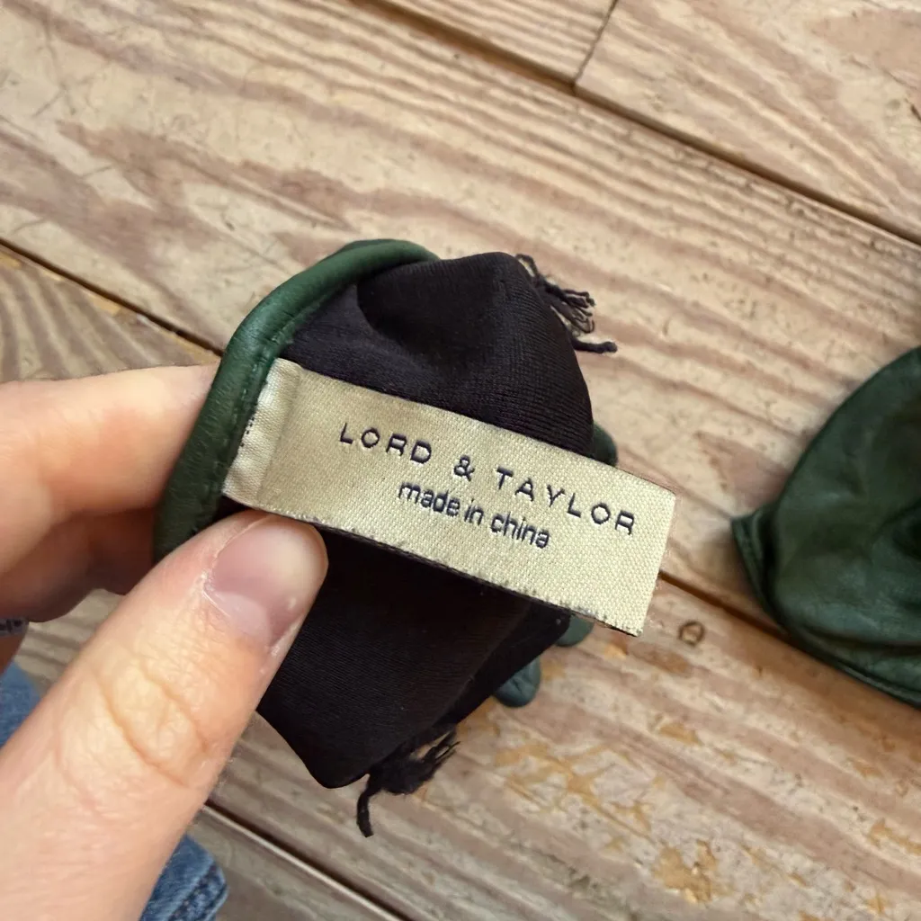 Vintage lord & Taylor 100% silk gloves Green - Image 2
