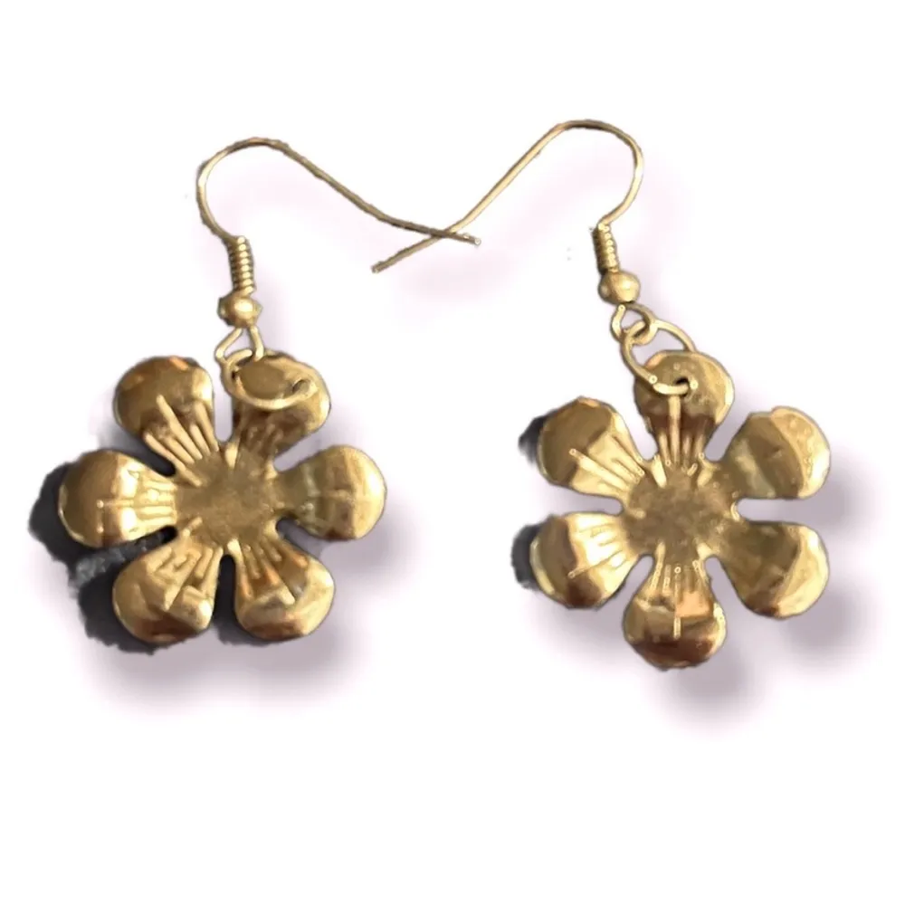 Necklace and Earring Set, Silver Metal, Floral Design - Image 2