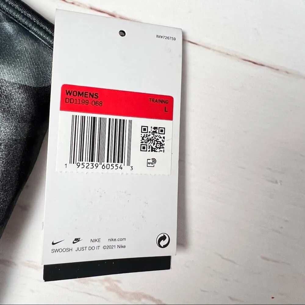 Nike Women’s Black Camo Athletic Sporty Racerback Bra Sz L - Image 9