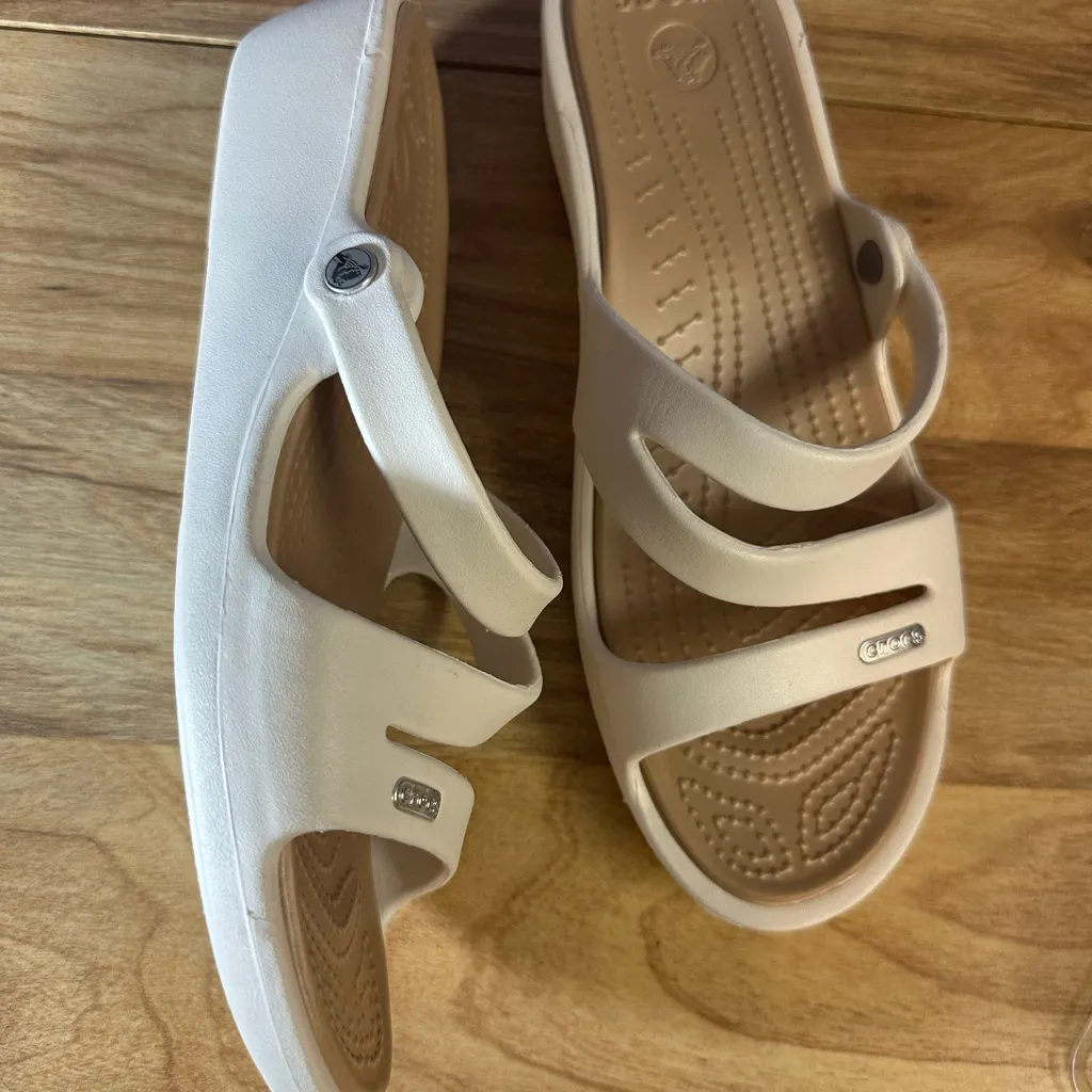 CROCS Cream Slide Sandals - Image 8