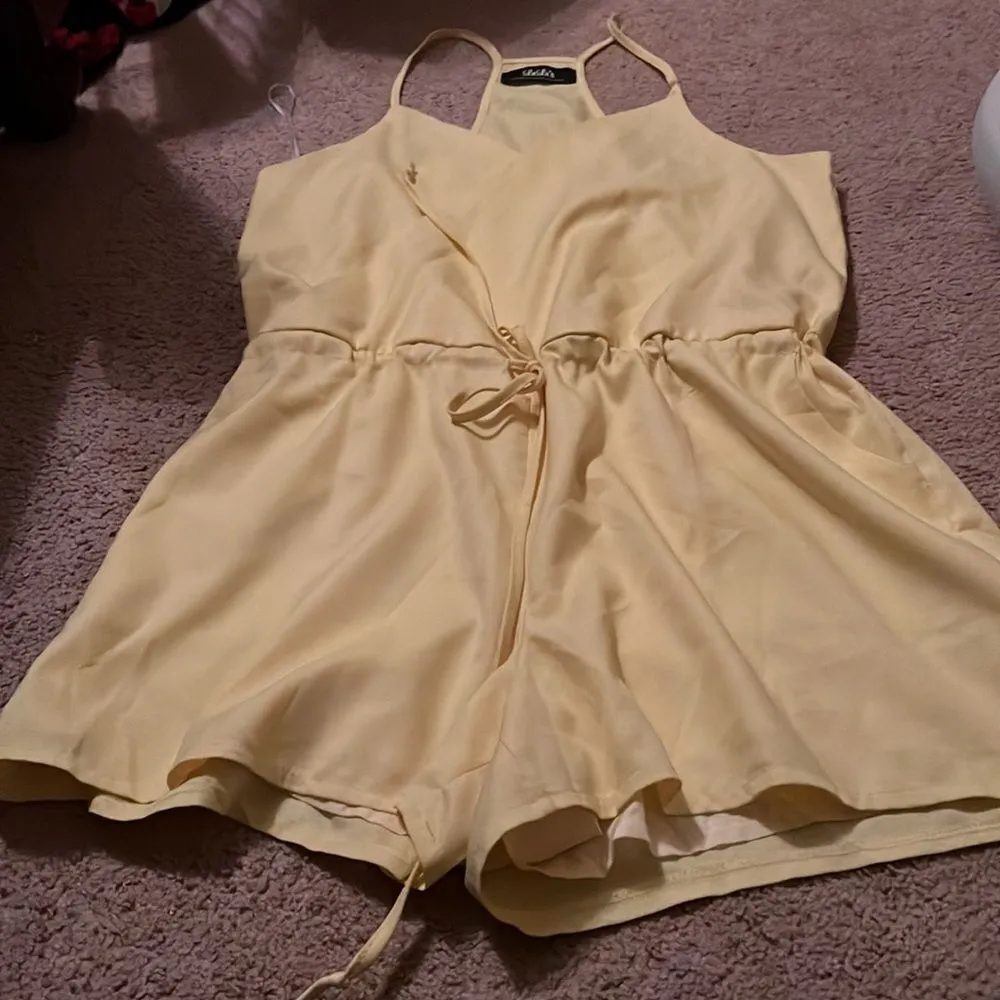 Lulus large yellow romper Yellow - Image 2