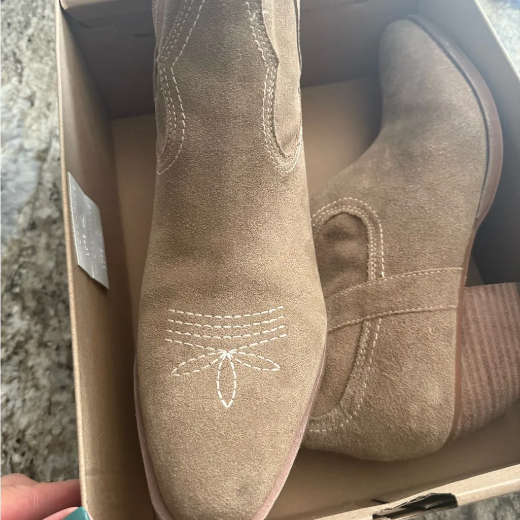Dolce Vita Brown Suede Ankle Booties Tan Size 12 - Image 2